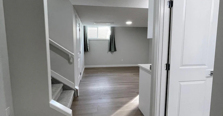 124 Bluff Cove, Leduc, AB, T9E 1M8 - 2