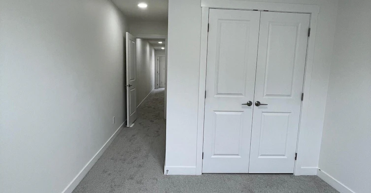 2710 66 Street Southwest, Edmonton, AB, T6X 1A3