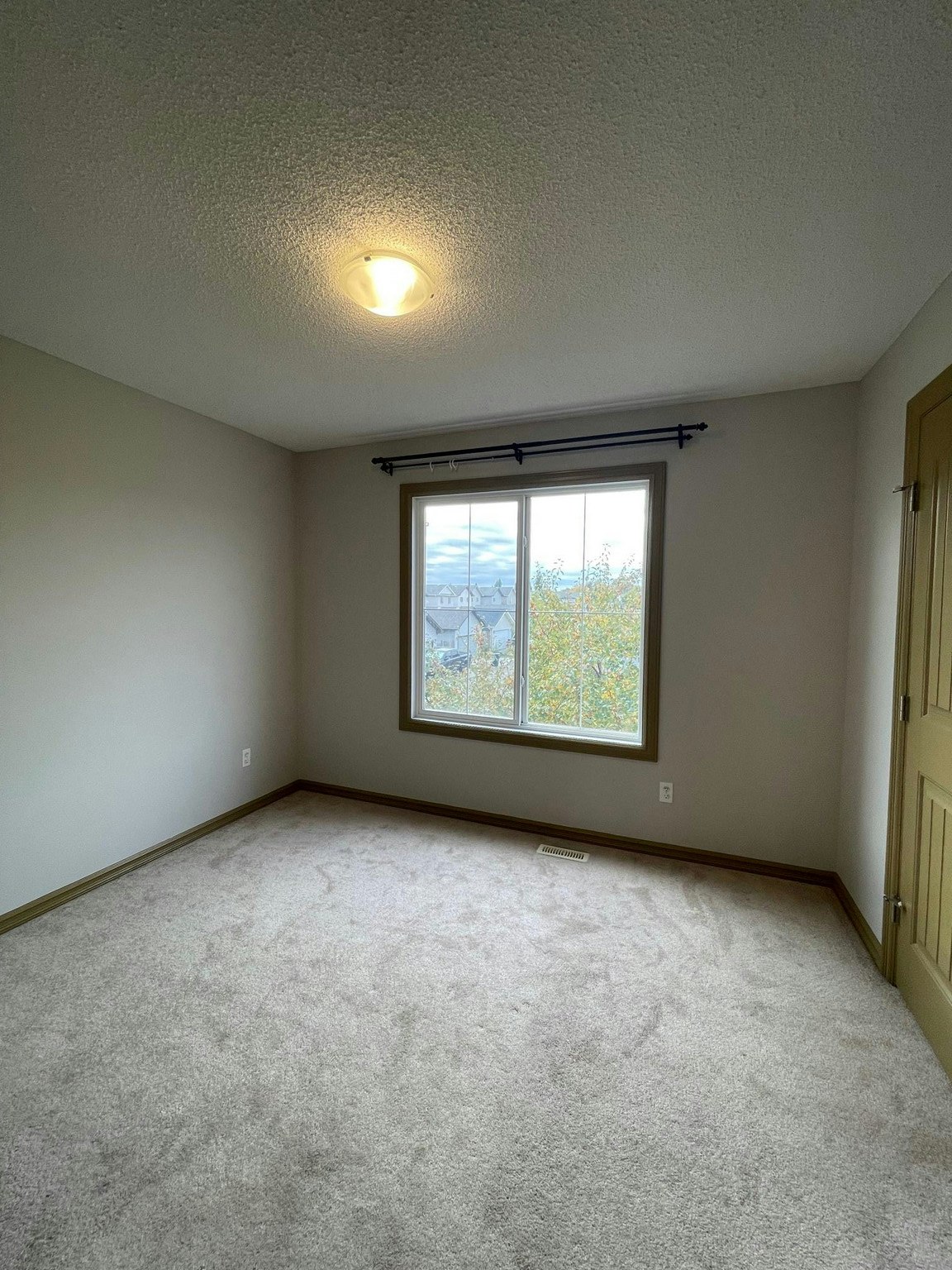 9467 213 Street Northwest, Edmonton, AB, T5T 4C7 - 21