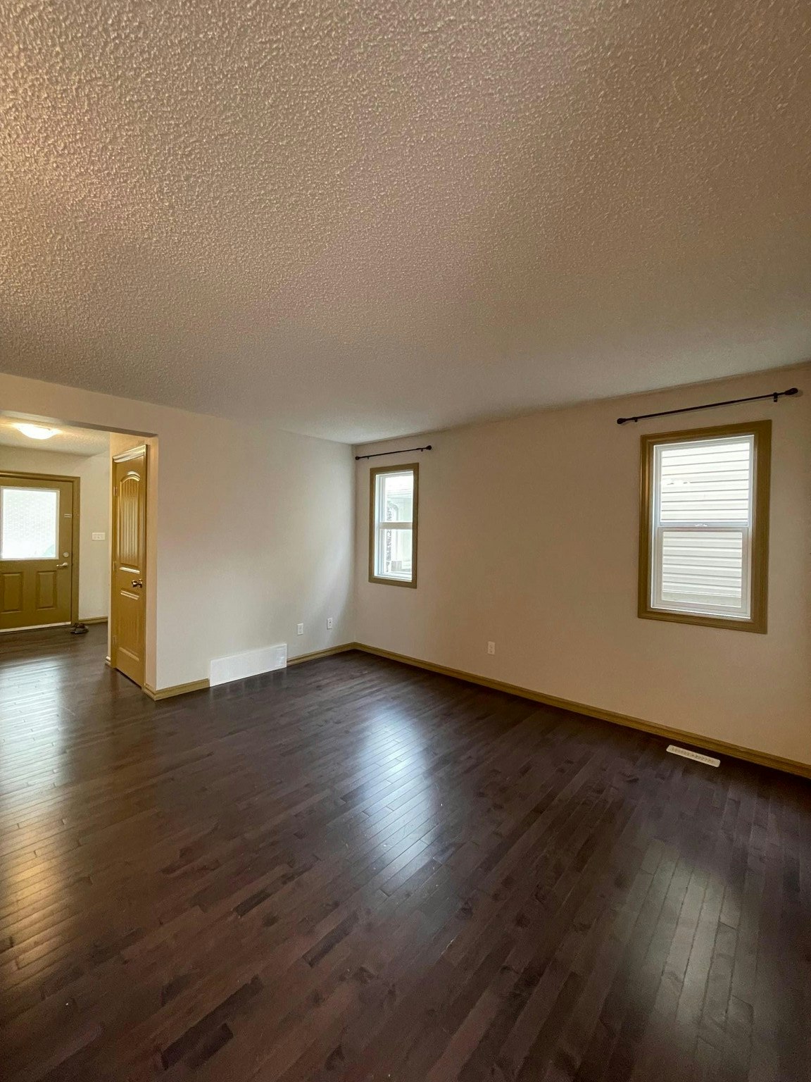 9467 213 Street Northwest, Edmonton, AB, T5T 4C7 - 7