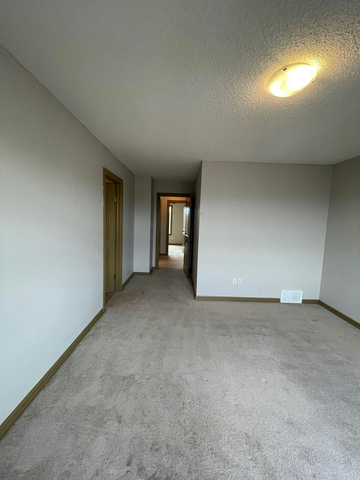 9467 213 Street Northwest, Edmonton, AB, T5T 4C7 - 24