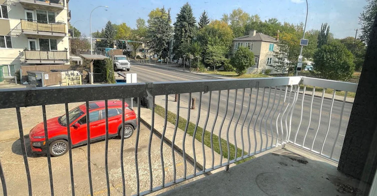204-9904 90 Avenue Northwest, Edmonton, AB, T6E 2T3 - 10