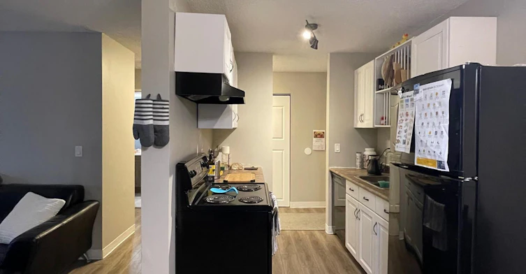 406-9904 90 Avenue Northwest, Edmonton, AB, T6E 2T3 - 7