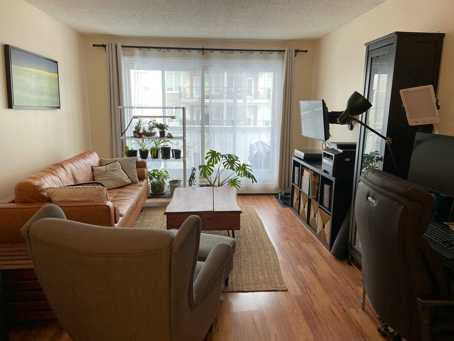 202-9904 90 Avenue Northwest, Edmonton, AB, T6E 2T3 - 3