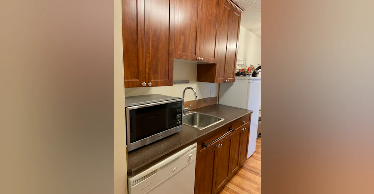 202-9904 90 Avenue Northwest, Edmonton, AB, T6E 2T3 - 16