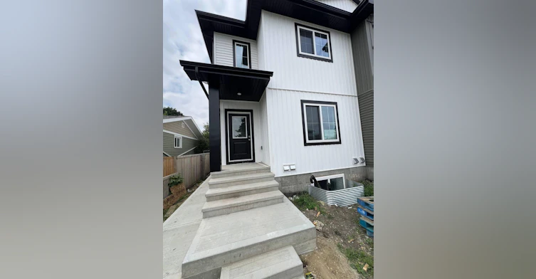 1-10946 154 Street, Edmonton, AB, T5P 2J9 - 2