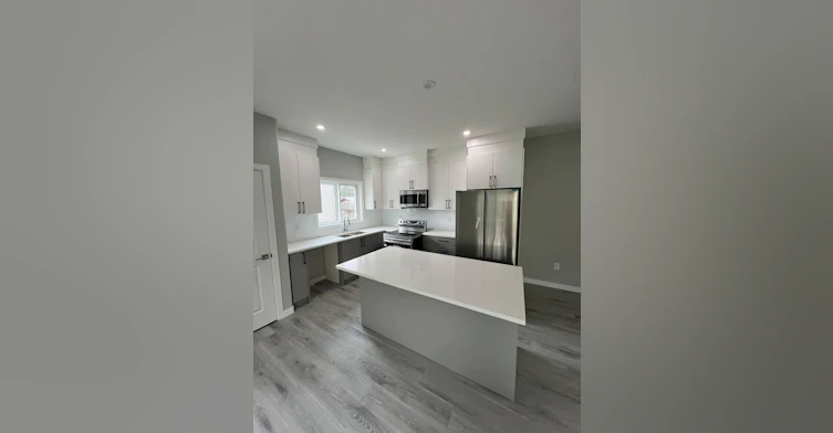 1-10946 154 Street, Edmonton, AB, T5P 2J9 - 10