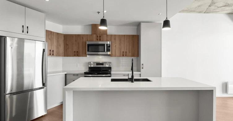 230 Harwood Boulevard, Vaudreuil-Dorion, QC, J7V 0L4 - 2