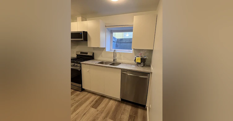 Garage-6404 119 Avenue, Edmonton, AB, T5W 2Z5 - 3