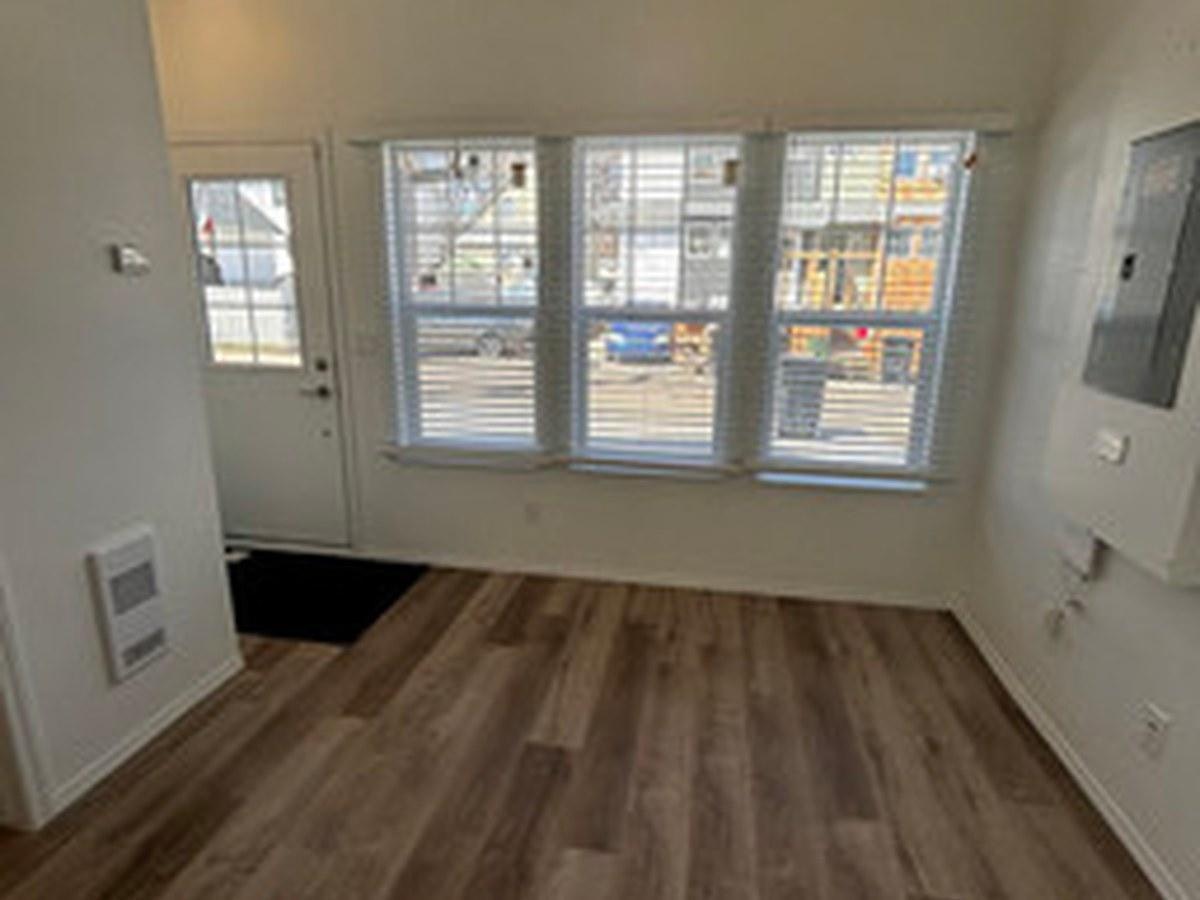 12228-12228 60 Street NW, Edmonton, AB, T5W 3Z9 - 3