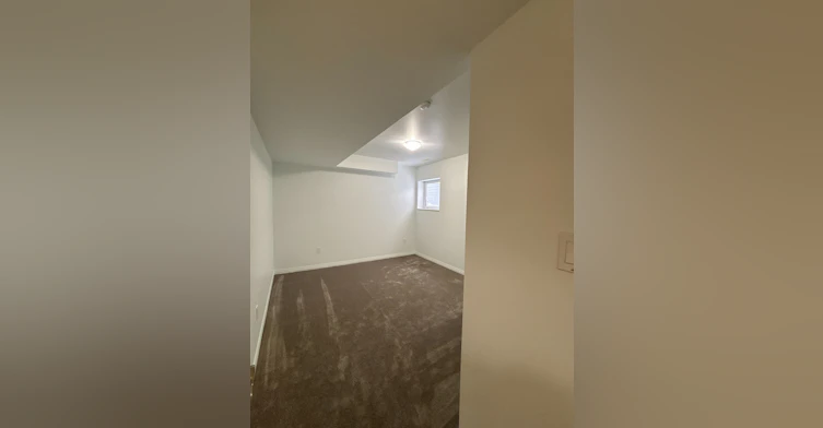 Bsmt-12521 77 Street NW, Edmonton, AB, T5B 2H6 - 9