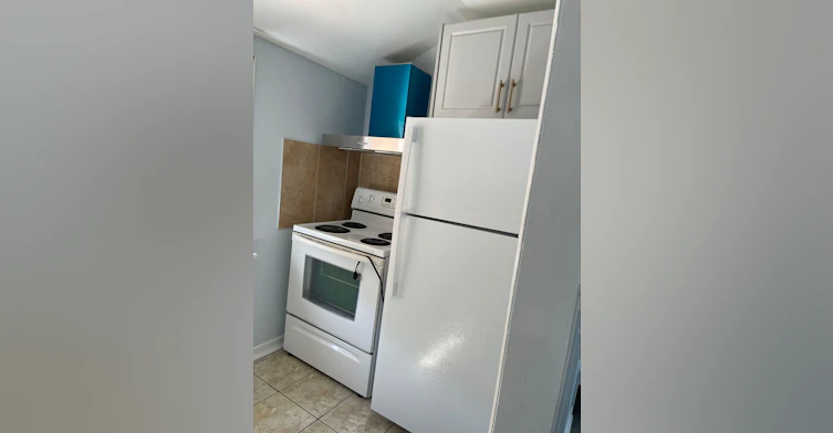 2-1 Southmead Road, Toronto, ON, M4A 2L9 - 3