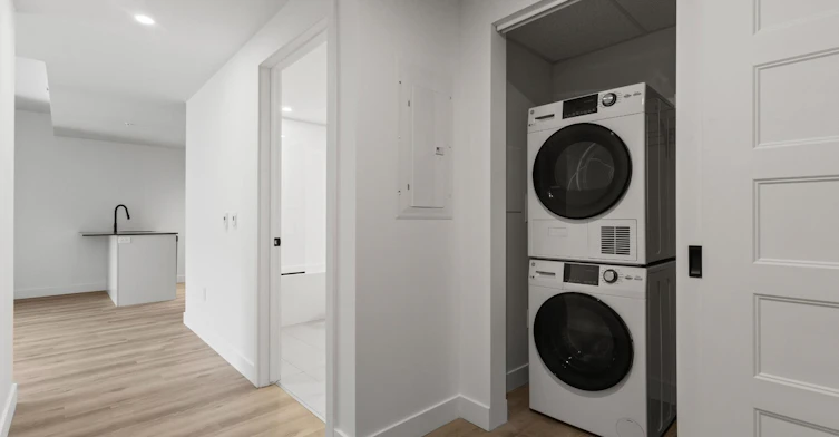 1133 Viger Avenue Est, Montréal, QC, H2L 0E1 - 2