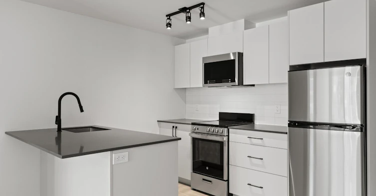 1133 Viger Avenue Est, Montréal, QC, H2L 0E1 - 5