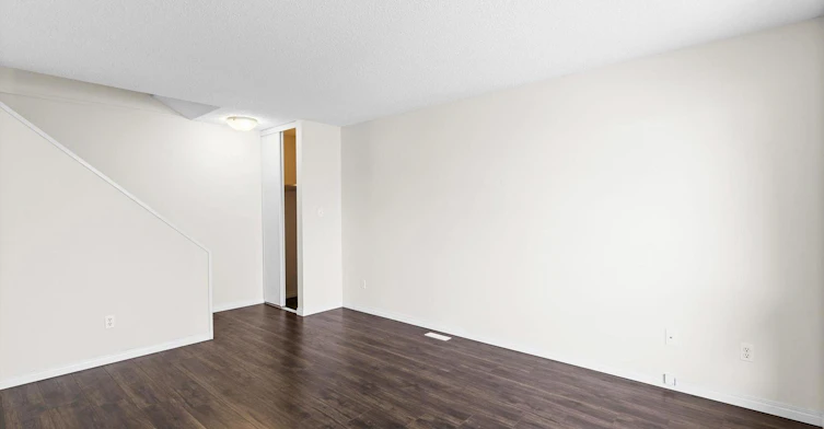 7308 178 Street Northwest, Edmonton, AB, T5T 2H4 - 4