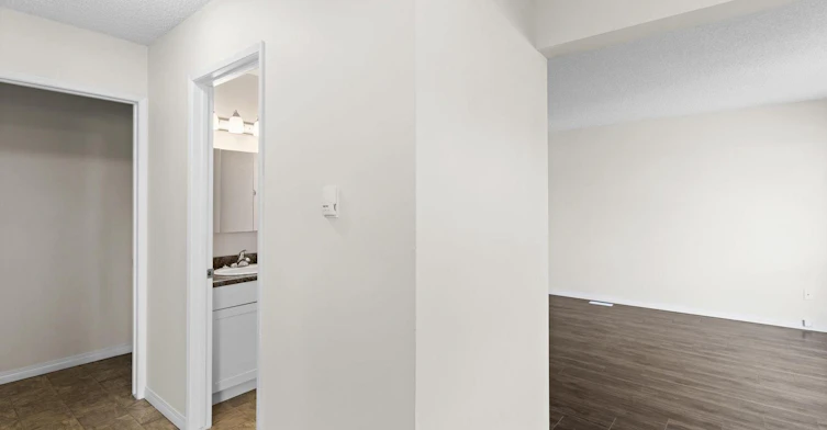 7308 178 Street Northwest, Edmonton, AB, T5T 2H4 - 11