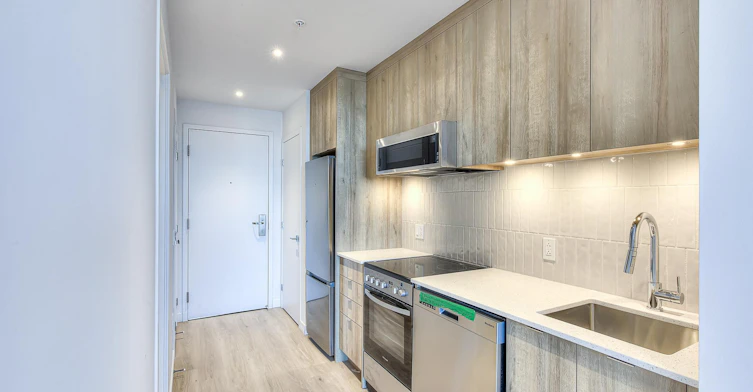 150 Du Séminaire Rue, Montréal, QC, H3C 0S8 - 3