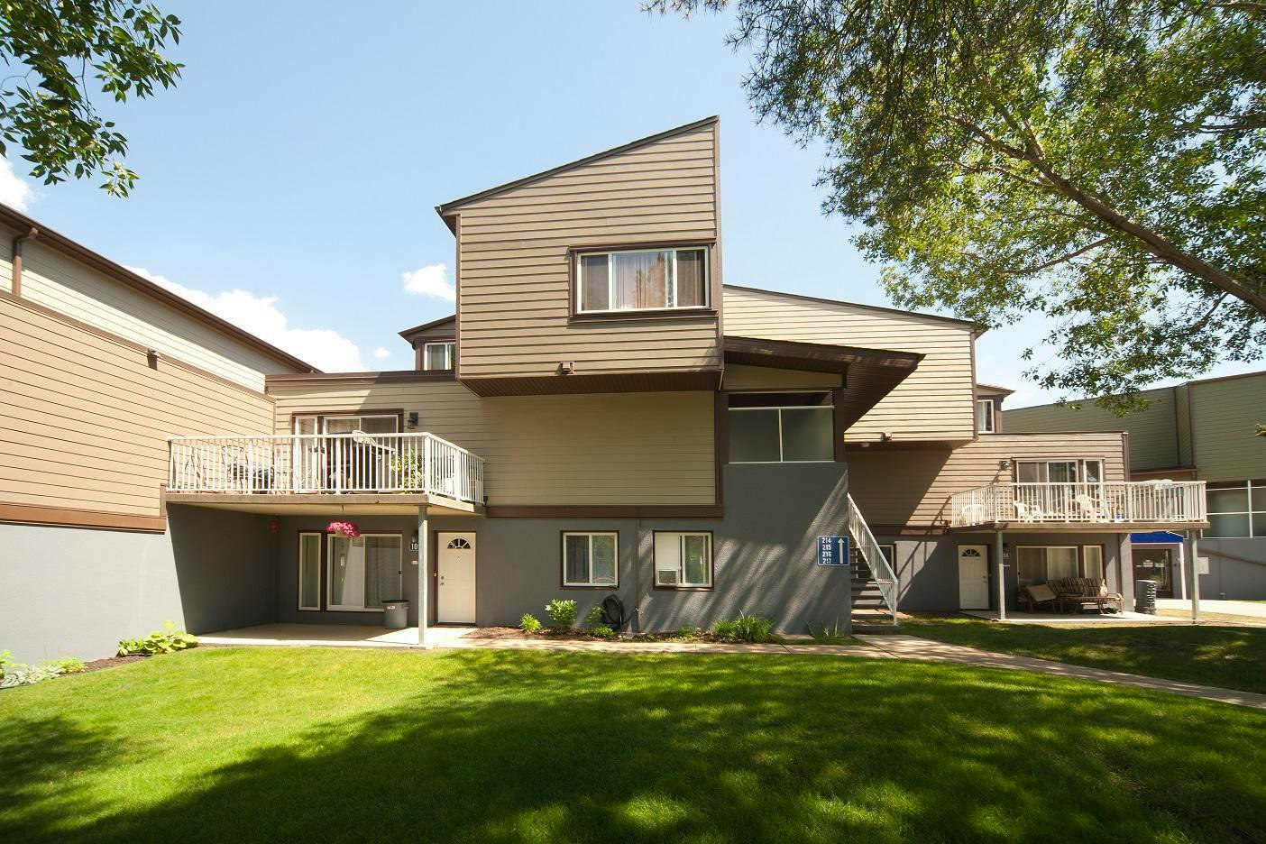 107 Hillcrest Place, Edmonton, AB, T5R 5X6 - 9
