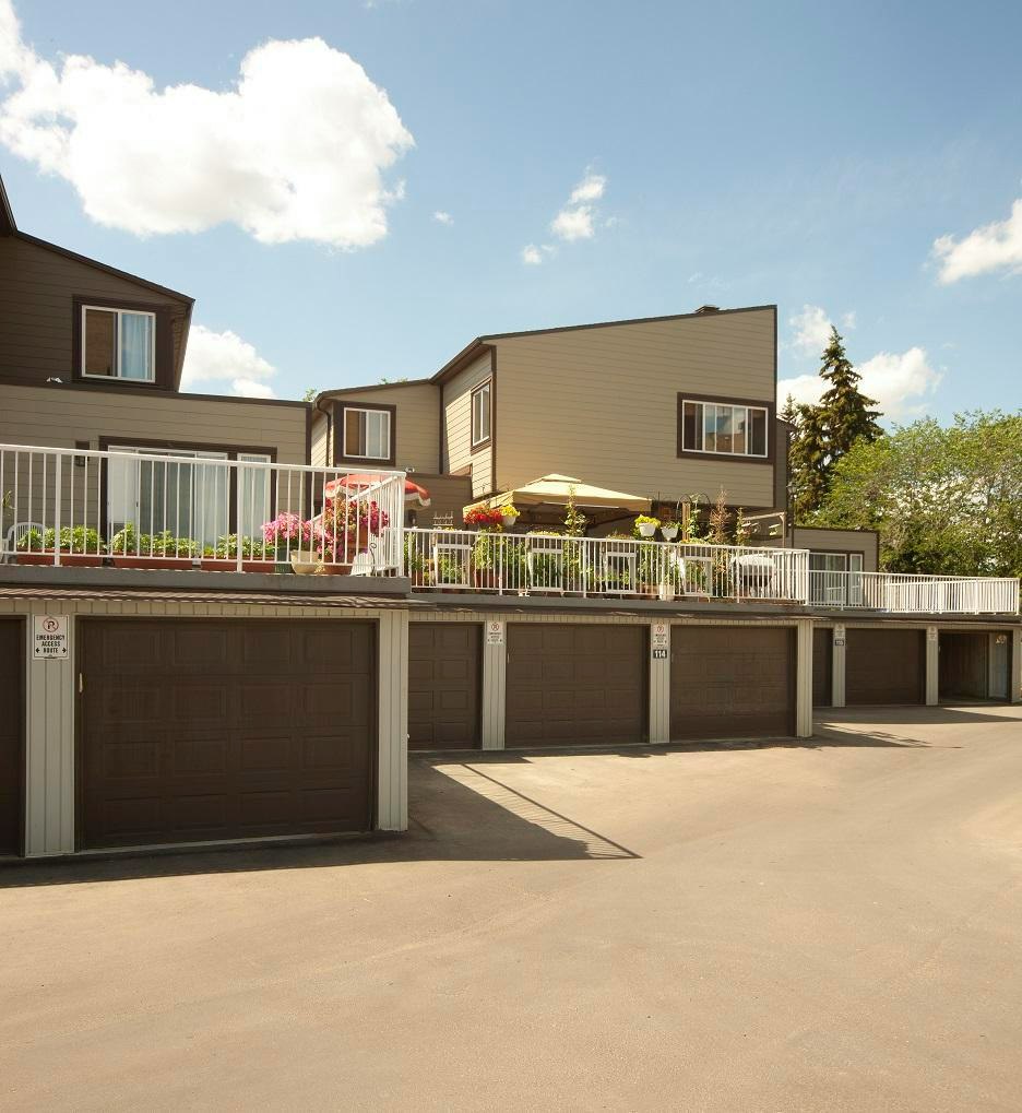 107 Hillcrest Place, Edmonton, AB, T5R 5X6 - 11