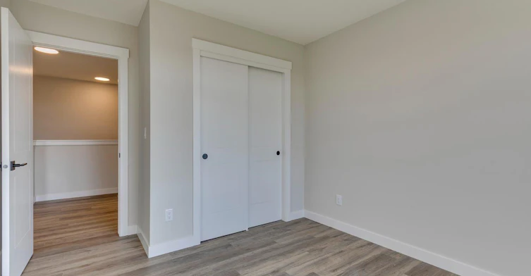 14746A-180 Lucas Parade Northwest, Calgary, AB, T3P 1H9 - 16