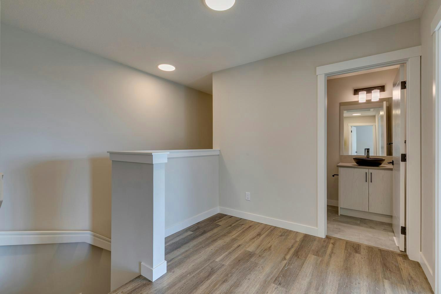 14747-180 Lucas Parade Northwest, Calgary, AB, T3P 1H9 - 6