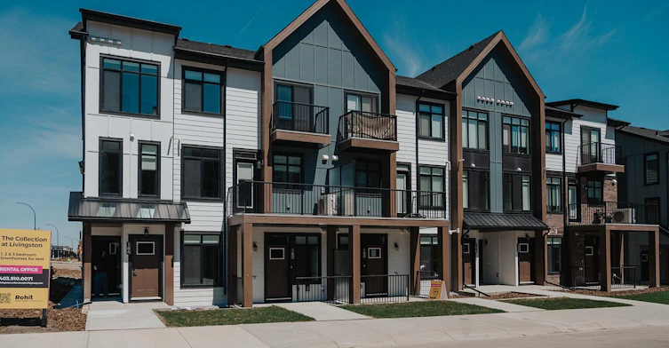 14747-180 Lucas Parade Northwest, Calgary, AB, T3P 1H9 - 2