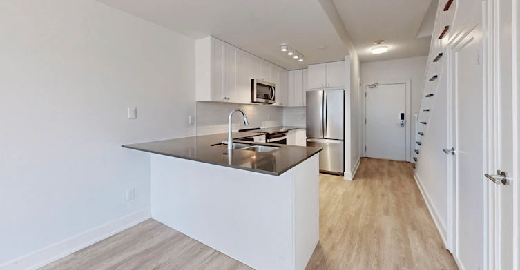 0102-50 Spadina Road, Toronto, ON, M5R 2P1 - 4
