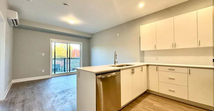 307-2380 Cleroux Crescent, Ottawa, ON, K1W 1A2 - 6