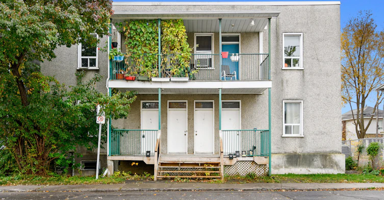 49 Dumas Rue, Gatineau, QC, J8Y 2N2
