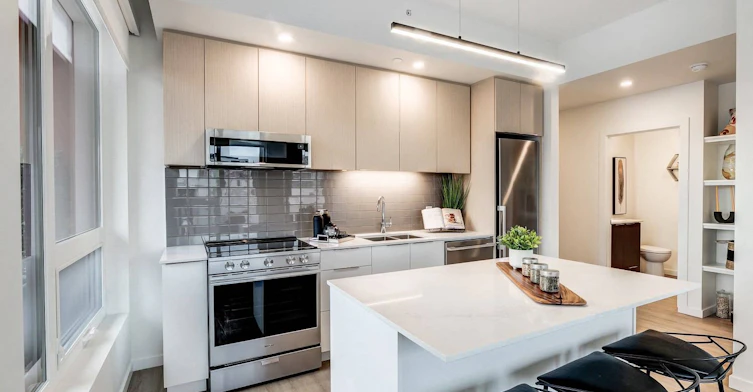 4224-8122 106 Street NW, Edmonton, AB, T6E 3S3 - 5