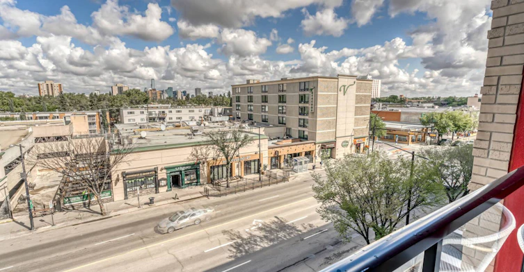 4206-8122 106 Street NW, Edmonton, AB, T6E 3S3 - 95