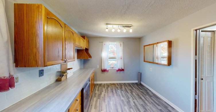 23 Woodbrook Way Southwest, Calgary, AB, T2W 4J7 - 4