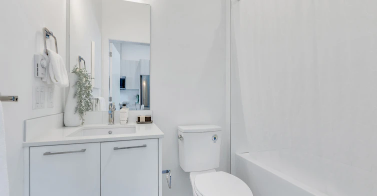 123-8605 Laurel Street, Vancouver, BC, V6P 0K4 - 8