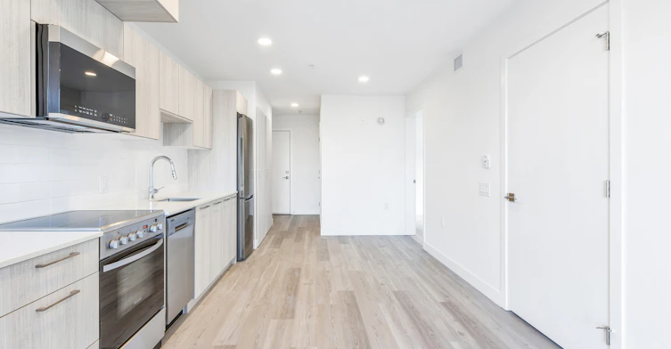 434-8605 Laurel Street, Vancouver, BC, V6P 0K4 - 3