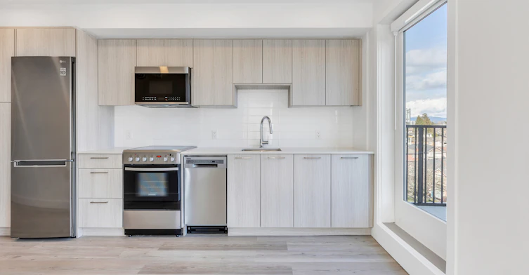 522-8605 Laurel Street, Vancouver, BC, V6P 0K4 - 2