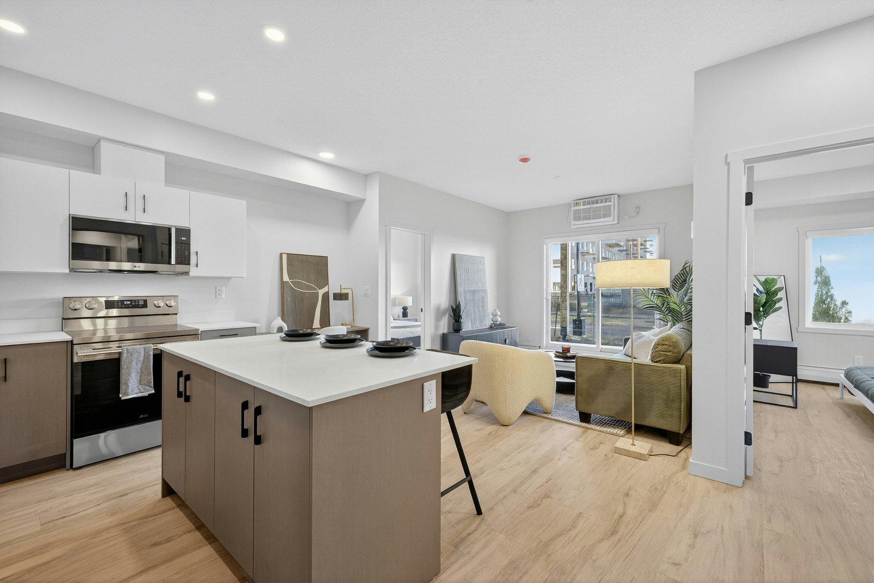 355 Clareview Station Drive Northwest, Edmonton, AB, T5Y 4L3 - 11