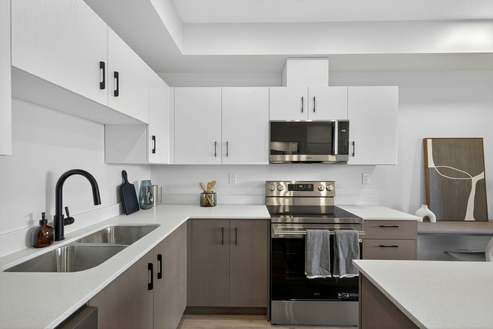 355 Clareview Station Drive Northwest, Edmonton, AB, T5Y 4L3 - 9