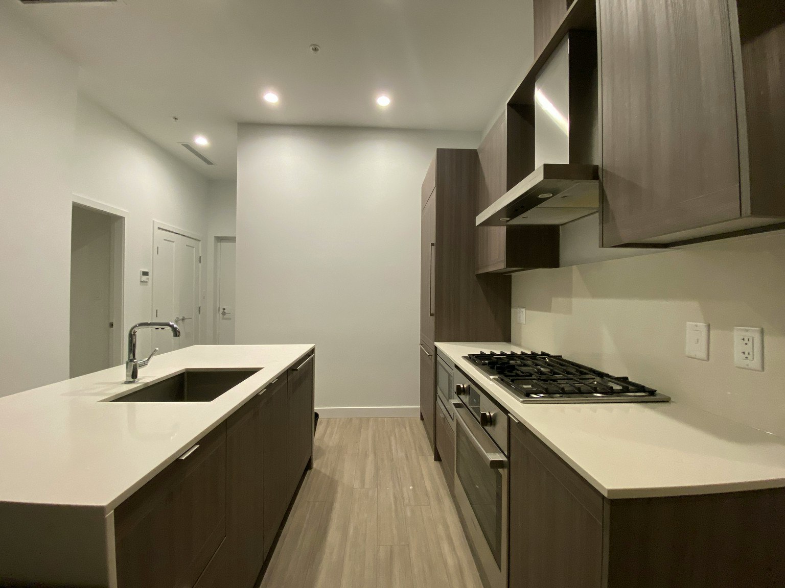 402-2351 Beta Avenue, Burnaby, BC, V5C 0M2 - 6
