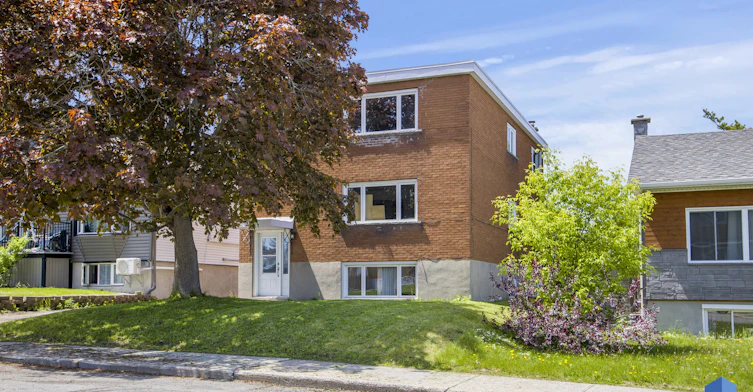 2-211 Archambault Rue, Gatineau, QC, J8Y 5E5