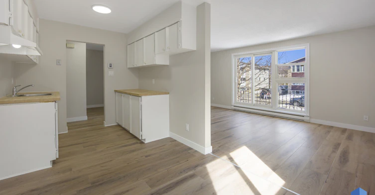 2-47 Daniel Johnson Rue, Gatineau, QC, J8Z 1S1 - 3