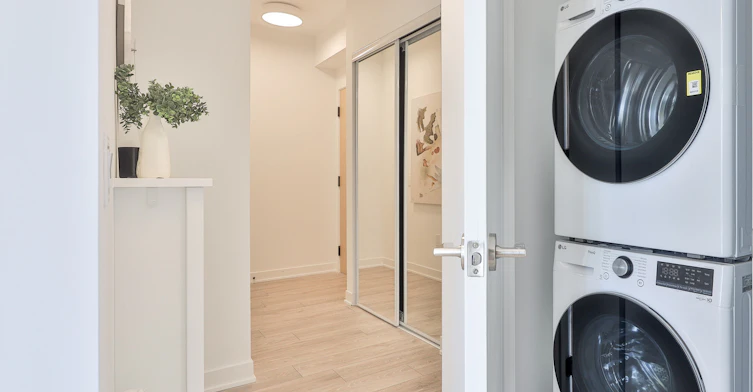30 Dreamers Way, Toronto, ON, M5A 2G5 - 14