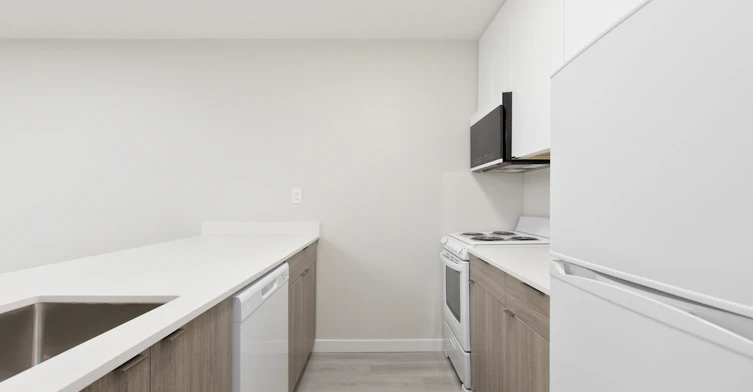 303-1777 Frances Street, Vancouver, BC, V5L 4Y6 - 5