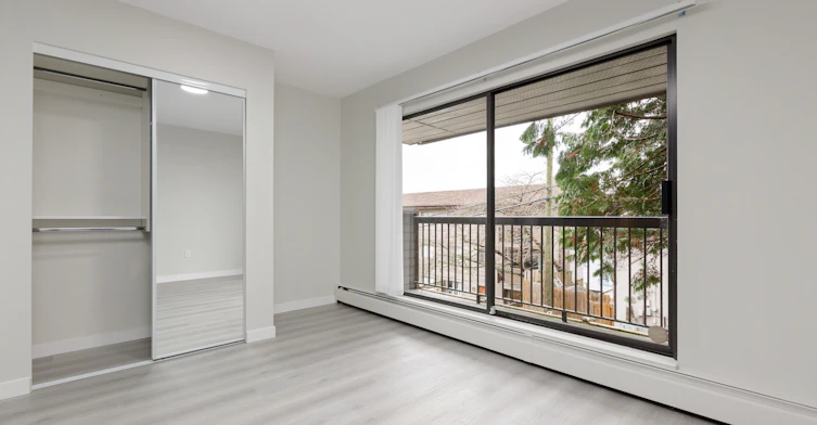 318-1777 Frances Street, Vancouver, BC, V5L 4Y6 - 7