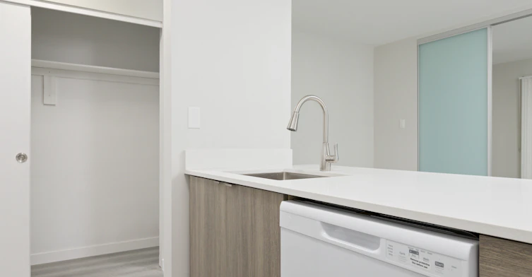 318-1777 Frances Street, Vancouver, BC, V5L 4Y6 - 11