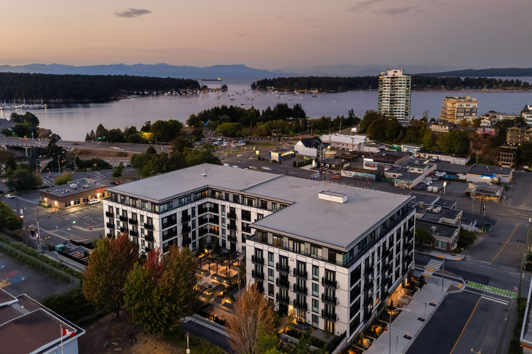 228-340 Campbell Street, Nanaimo, BC, V9R 0M4 - 2