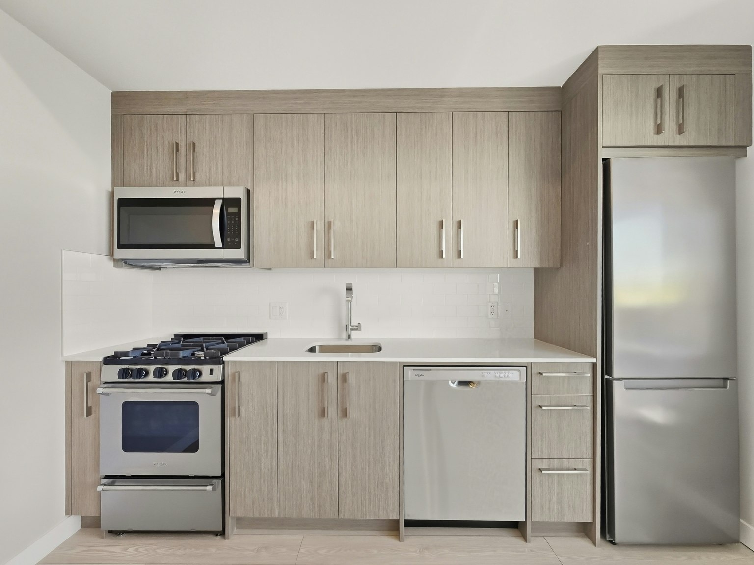 512-110 18a Street, Calgary, AB, T2N 5G5 - 3