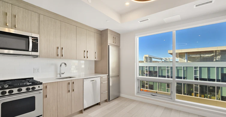 512-110 18a Street, Calgary, AB, T2N 5G5 - 2