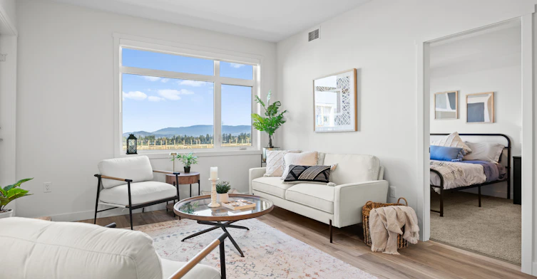 1055 Frost Road, Kelowna, BC, V1W 0E4 - 6