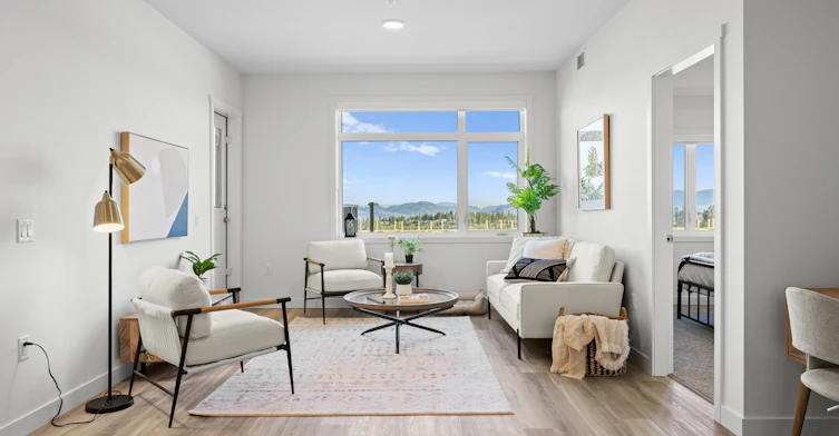1055 Frost Road, Kelowna, BC, V1W 0E4 - 3
