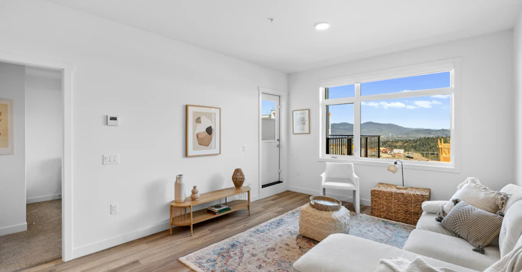 1055 Frost Road, Kelowna, BC, V1W 0E4 - 15